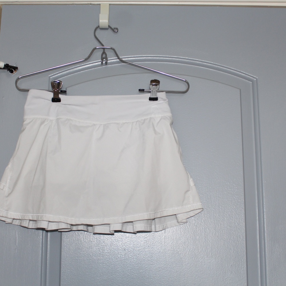 white ivivva skirt size 14